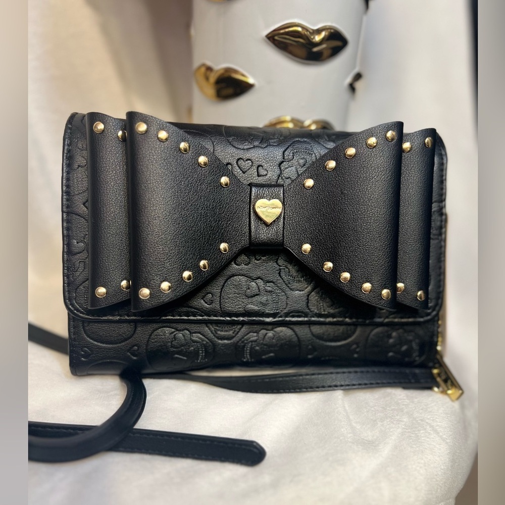 Betsey Johnson Black and Gold Crossbody Bag - Picture 2 of 14